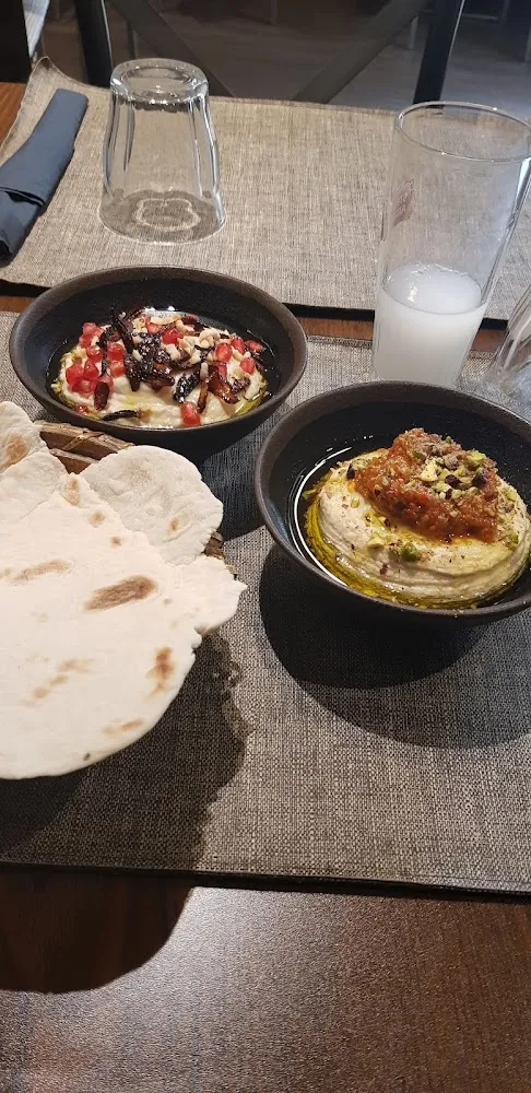 Pain Houmous Et Caviar D'aubergine Tout Est Fait Maison